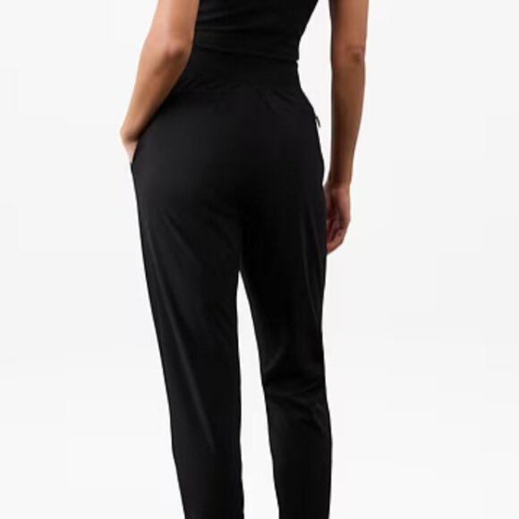 NWT - Athleta Brooklyn Ankle Pants - Black - Women's size 12 - Picture 5 of 5